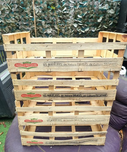 Large stackable wooden - ✅✅,