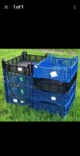 Stackable plastic tray crate - stackable,